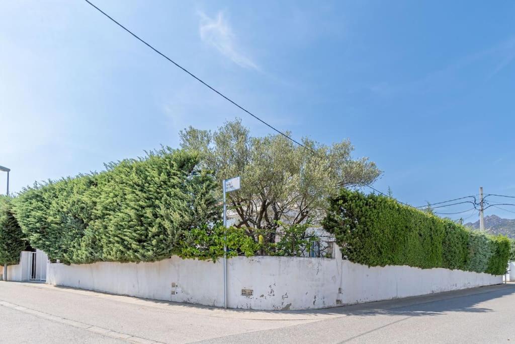 Mb1-House With Big Garden ,Swimming-Pool, & Barbacue In Roses Villa Екстериор снимка